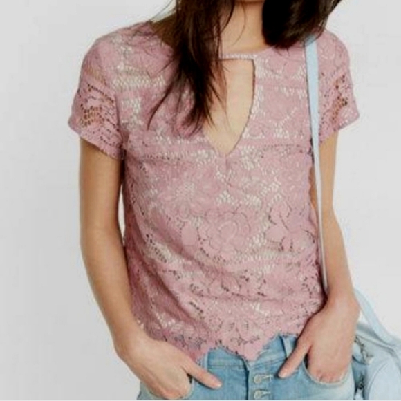 Express Mauve Purple Lace Overlay Peekaboo Neckline Short Sleeve Top - Picture 1 of 9